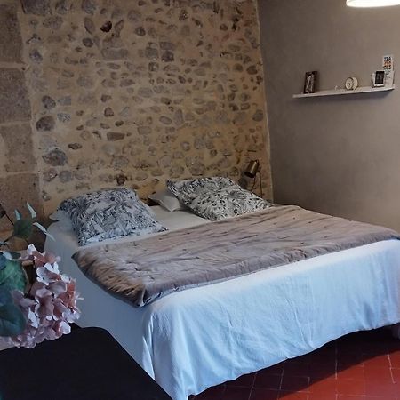 Bed and Breakfast Alheuredusud Violès Esterno foto