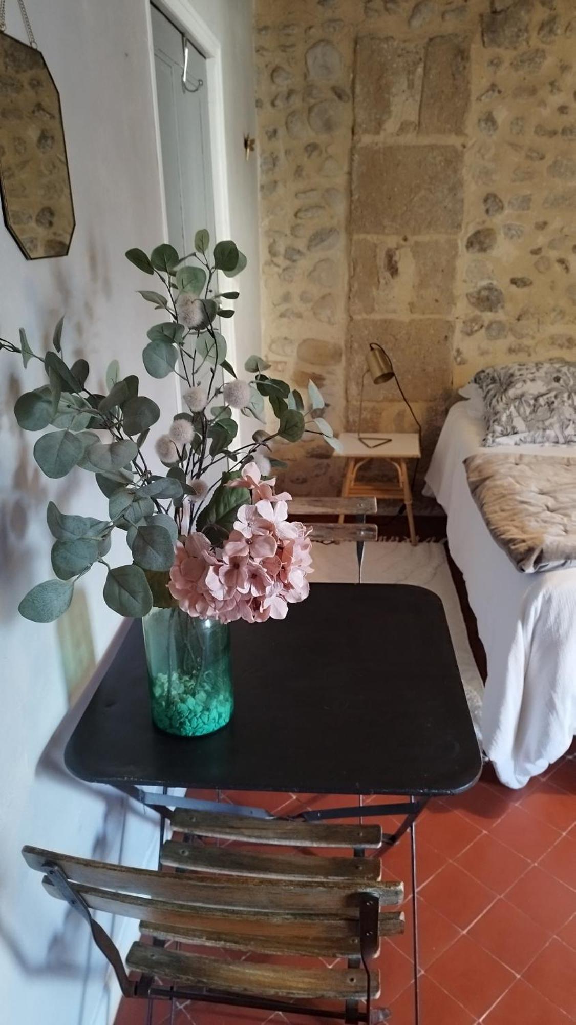 Bed and Breakfast Alheuredusud Violès Esterno foto